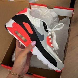 Air Max 90 ultra essential